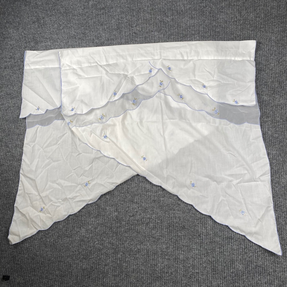 Vintage White Blue Floral Embroidered Scalloped Sheer Inset Window Valance 28x32
